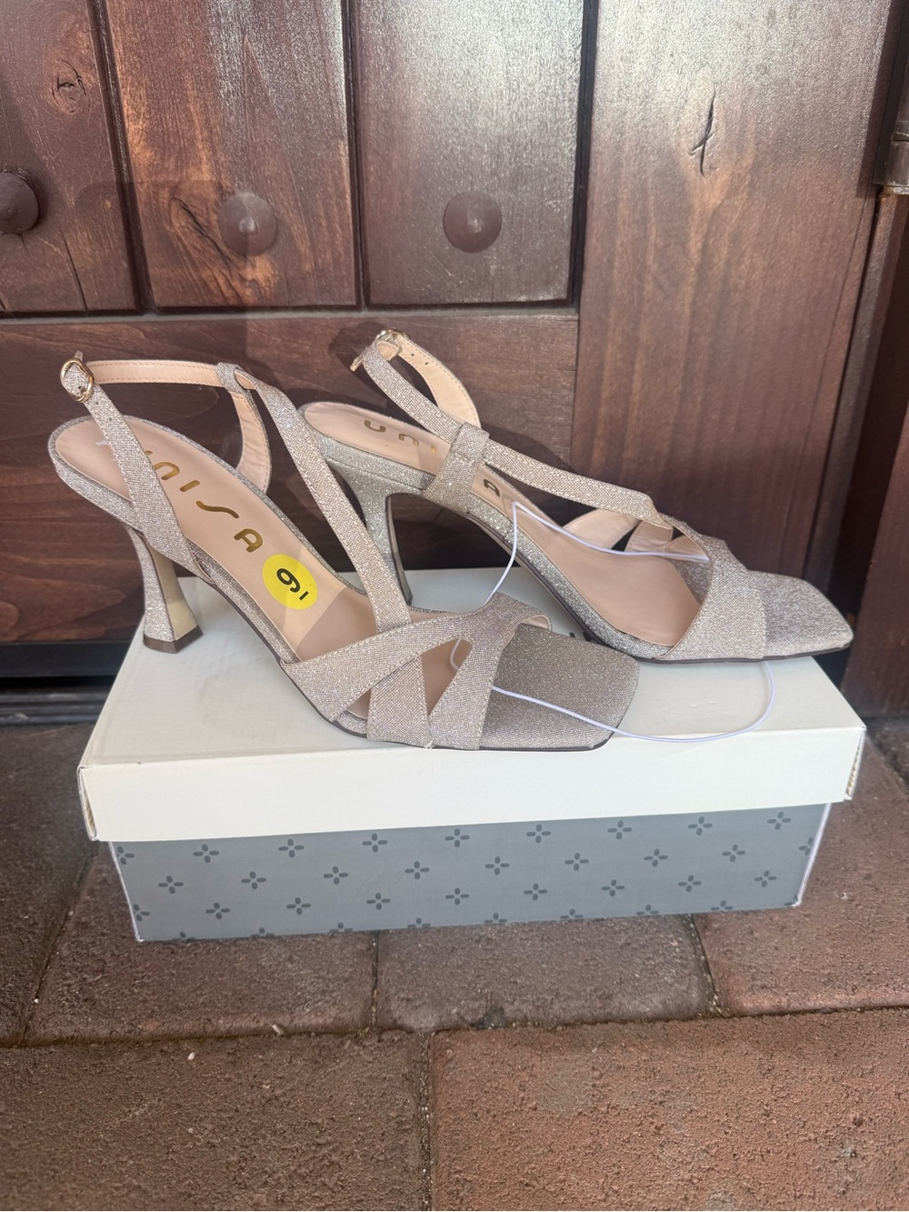 UNISA Size 9 Sparkly Silver Strappy Heels NWT